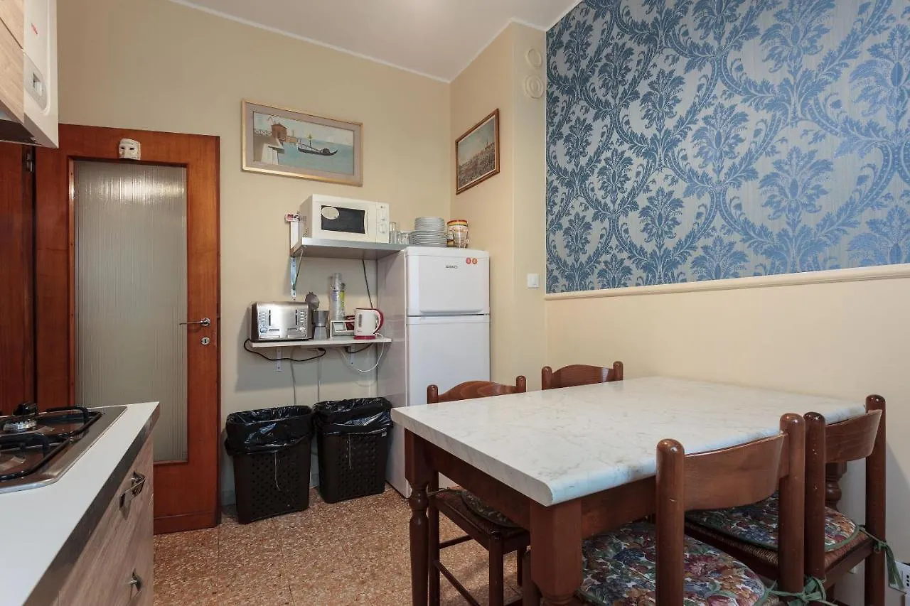 Il Giramondo Mestre Guest house